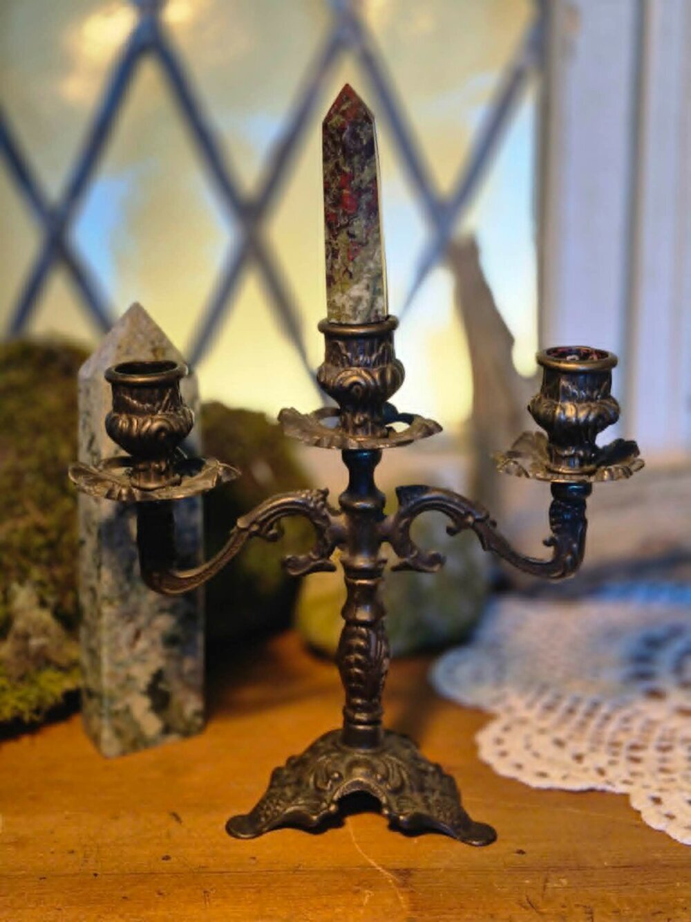 Beyond Midnight π¦π§ββοΈ Vintage Brass 3 Arms Candlestick Holder - Picture 5 of 13
